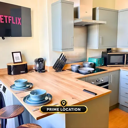 Cosy Centre Flat, Train Station & Sights On Your Doorstep 公寓 *